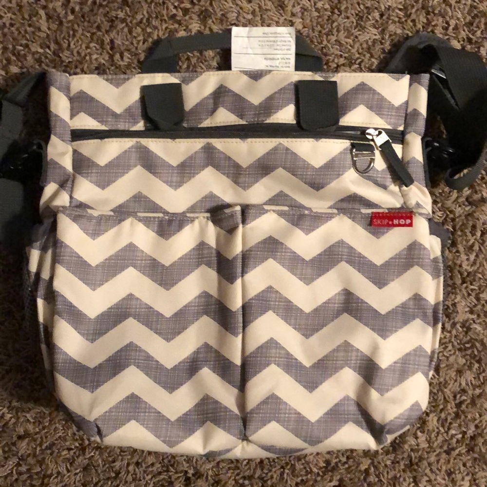 Skip Hop Diaper bag w/changing pad & wet/dry bag